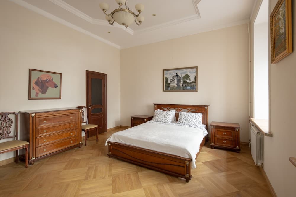 City of Rivers Admiralteyskaya 10