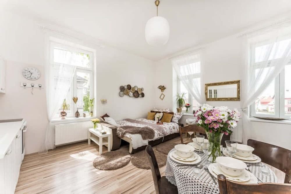 APT in Alb. nad Orlici by Michal&Friends