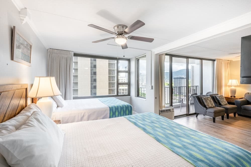 Breezy 12th Floor Waikiki Condo with FREE Parking by Koko Resort Vacation Rentals