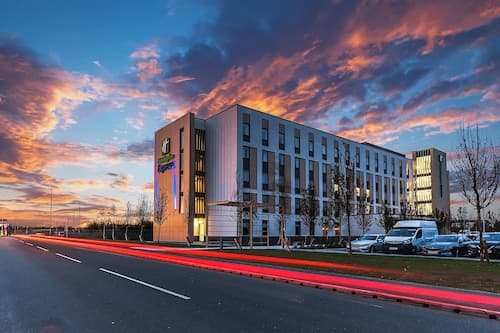 Holiday Inn Express Bicester by IHG