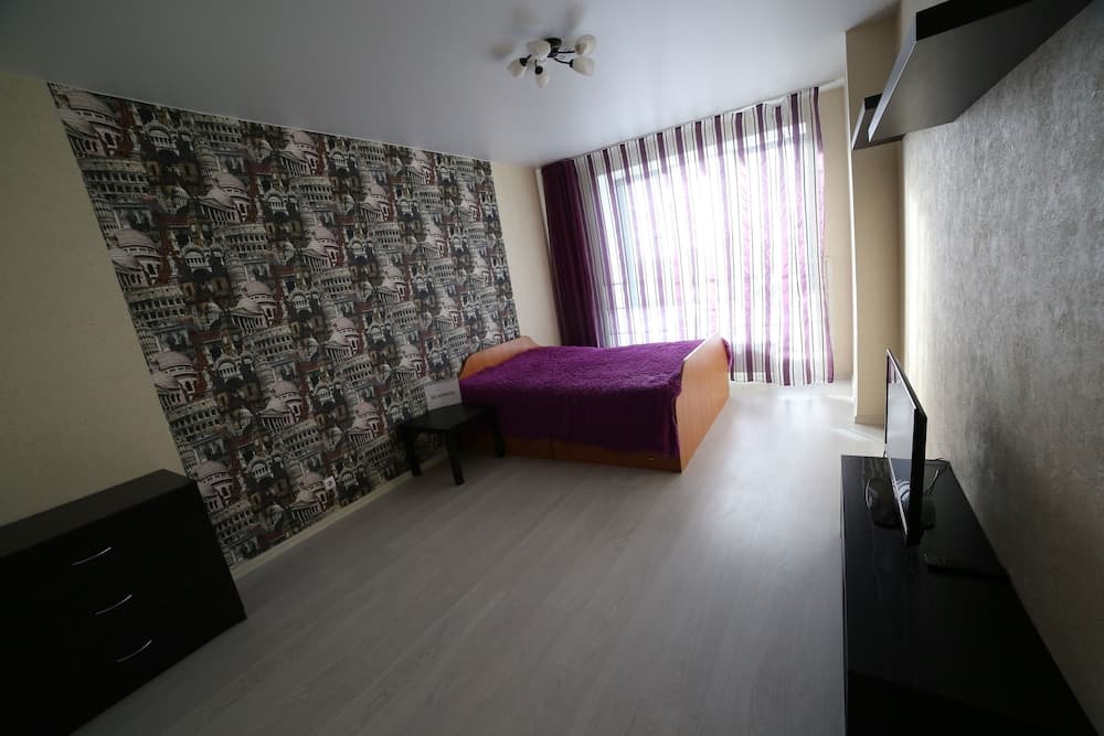 Komsomolskaya 15 - 164