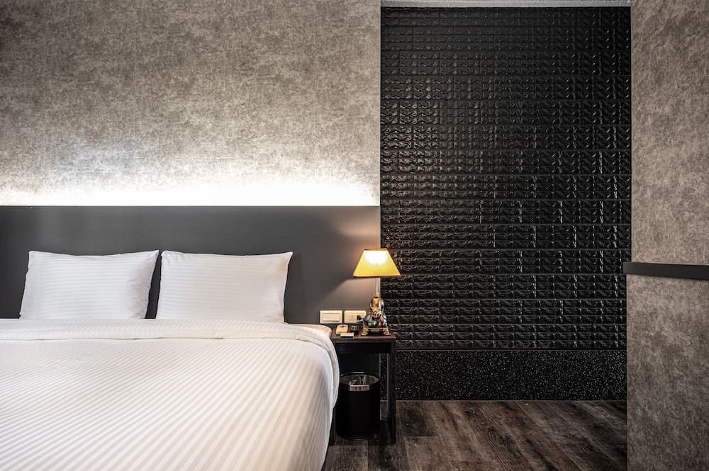 Yilan East Hotel