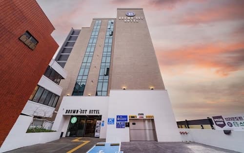 Brown Dot Hotel Busan Sajik Stadium