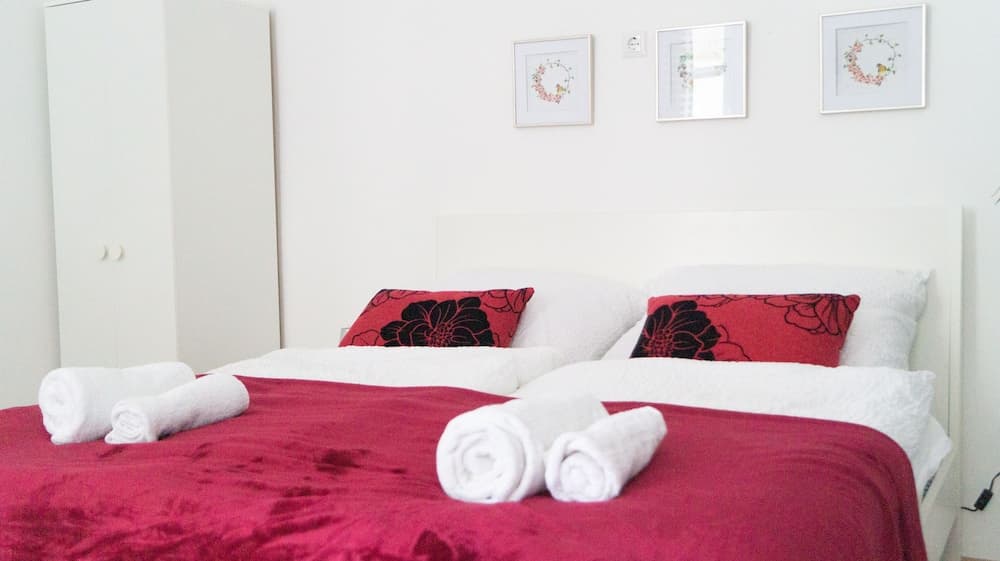 Modern Apartment Wiener Stadthalle 1