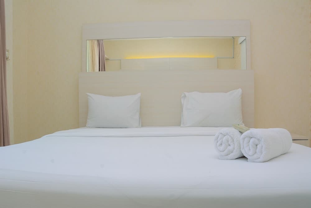 Minimalist and Cozy 1BR Apartment at The Boulevard