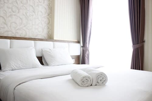Deluxe & Cozy 2BR Apartment at Landmark Residence
