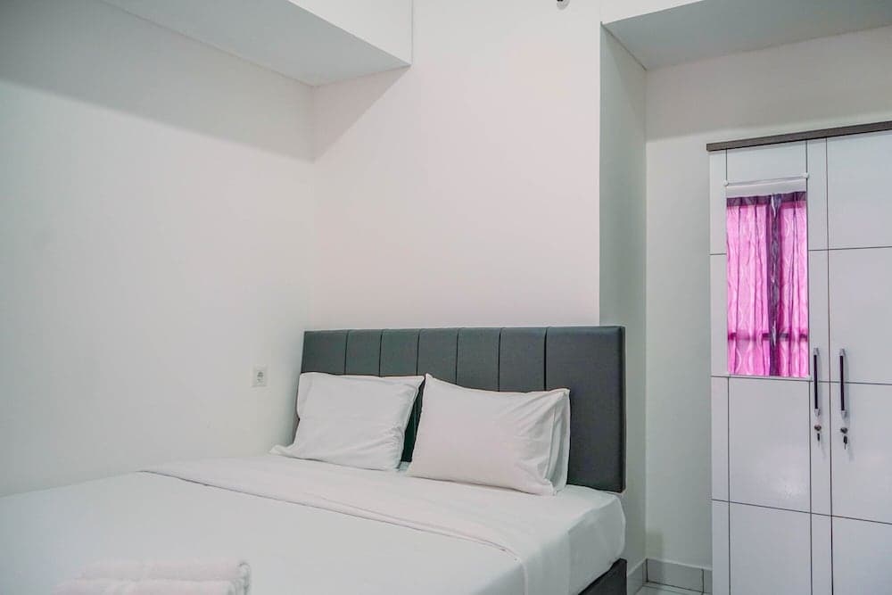 Fully Furnished and Homey 1BR Casa De Parco Apartment