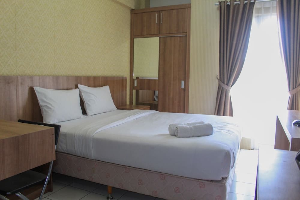 Affordable Price Studio at Sky View Apartment