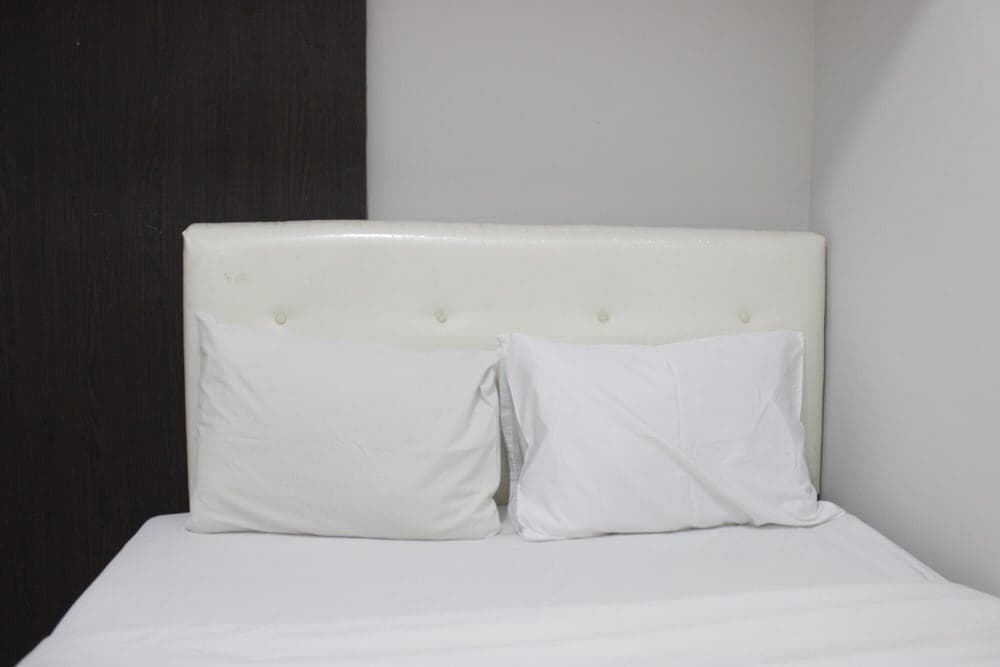 Bright and Comfy 2BR The Jarrdin Cihampelas Apartment
