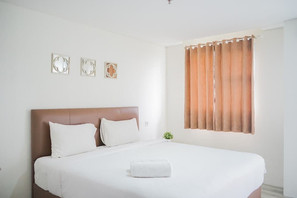 Minimalist Studio Bintaro Icon Apartment near British School