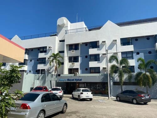 Manos Royal Hotel