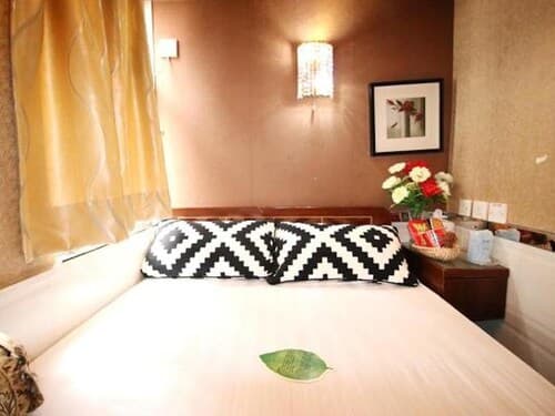 Room in Guest Room - Standard Double Room