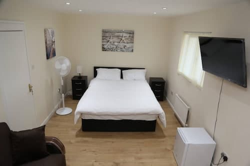Room in House - Aa Guest Room4