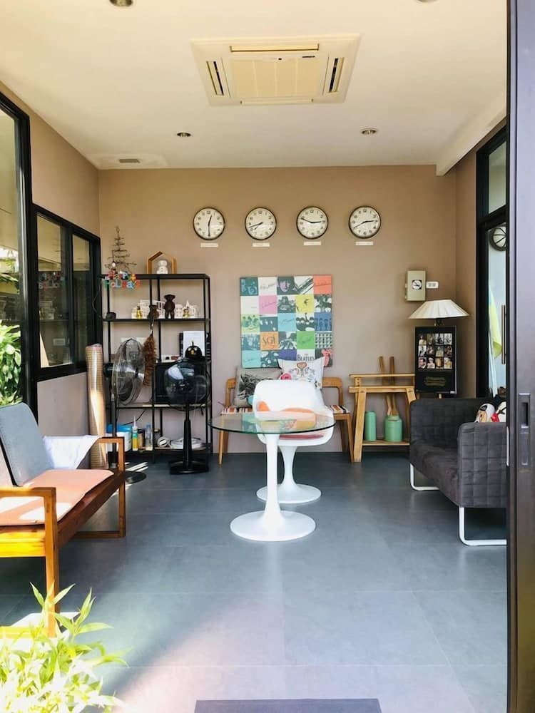 Uncle Jo Hua Hin