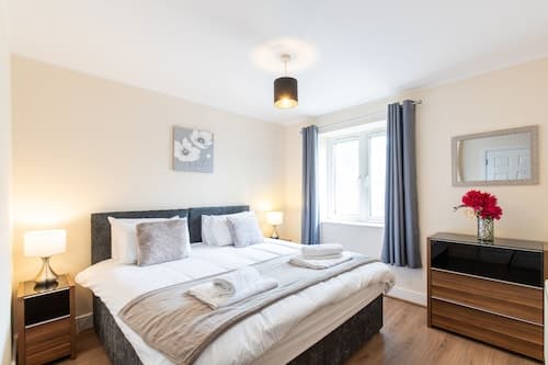 Velvet 1-bedroom Apartment With Balcony, Hoddesdon