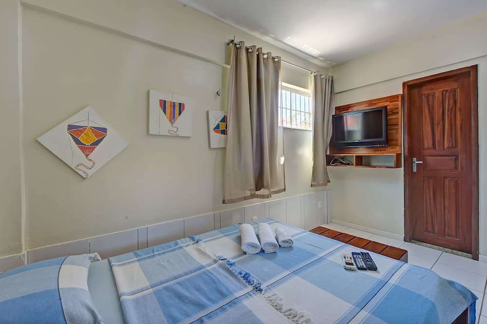 Casa com Piscina no Iguape 50m do Mar