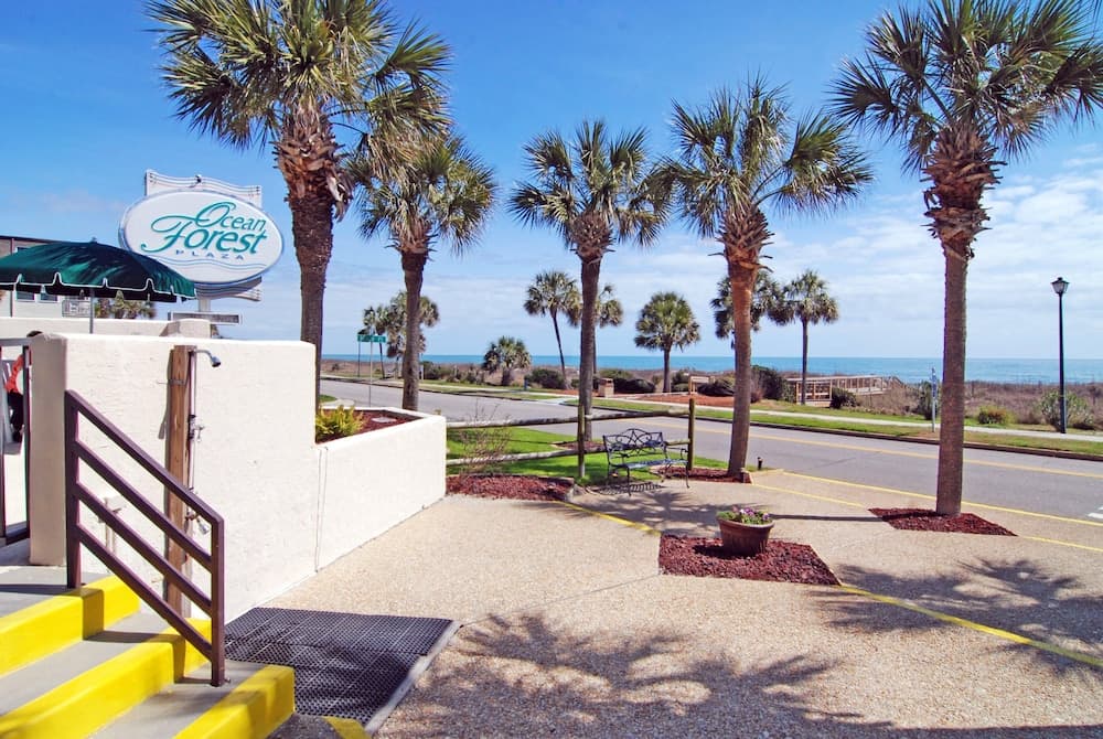 Direct Ocean Front Penthouse! Indoor/outdoor Pool!