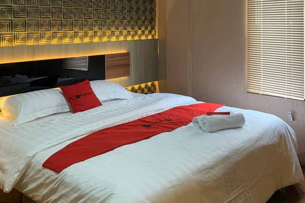 Reddoorz Plus @ Simpang USU Medan