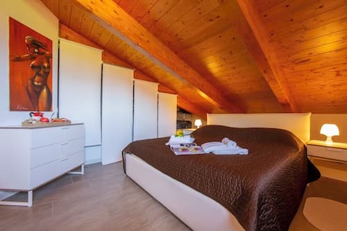 Como Lake Modern apartment Ulivi