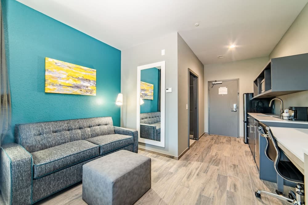 Everglades Adventures Hotel Suites by Ivey House