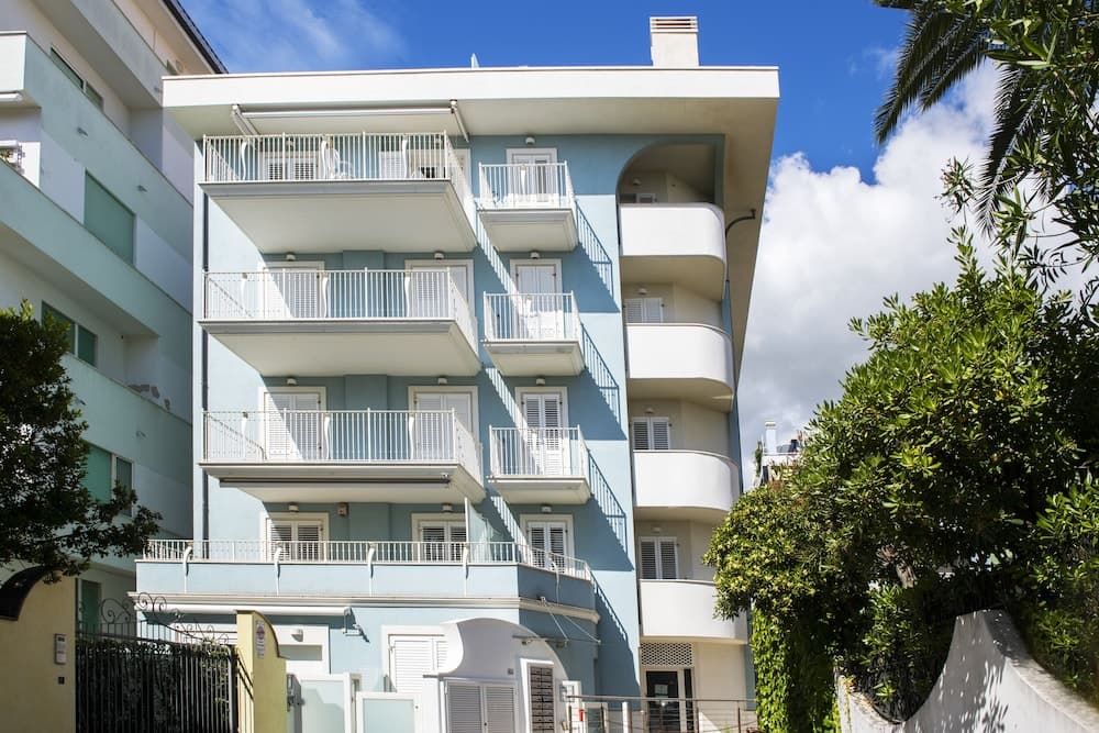 Konaklama yerinin ön cephesi