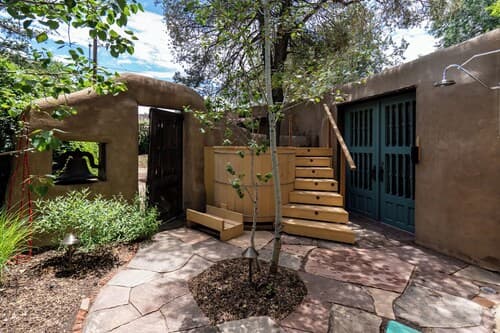 Historic Garden Retreat by Kokopelli Property Management