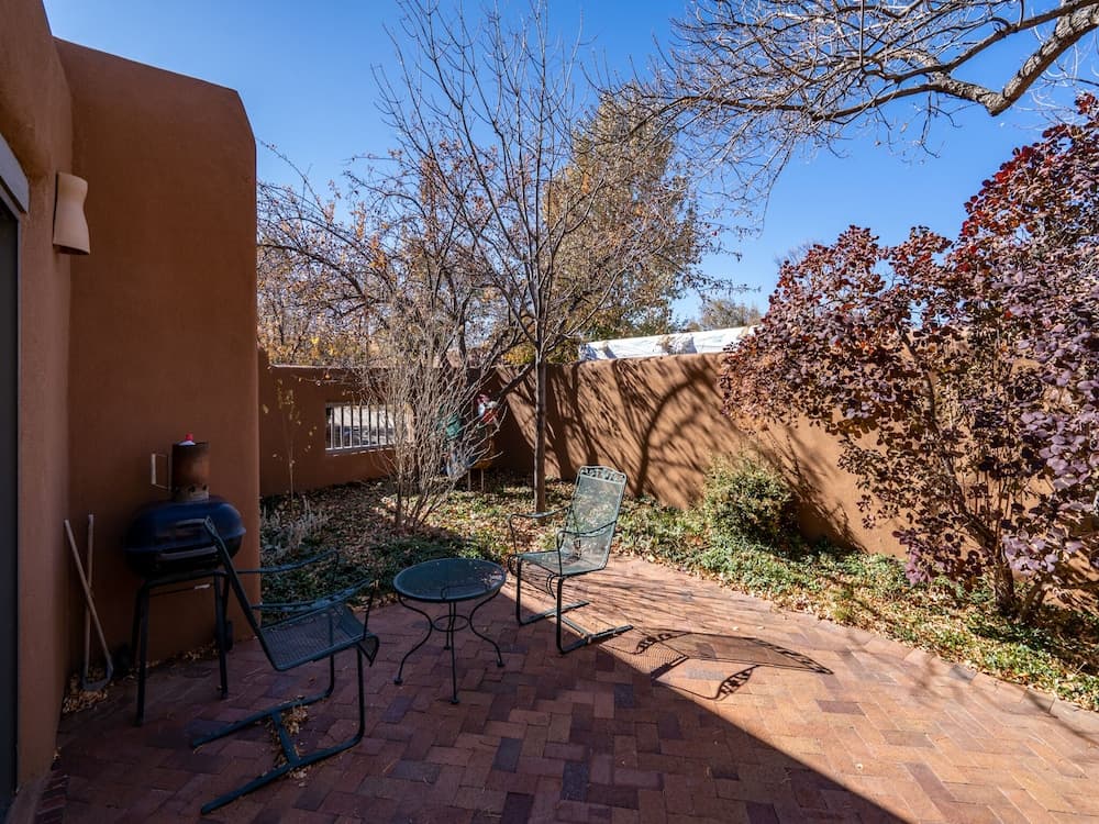 Puertas de Canyon Road