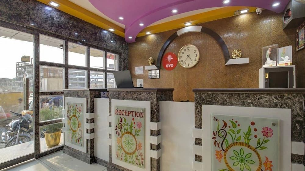 Hotel Mani International