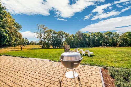 Luxurious Villa With Pool and Sauna, and Very Suitable for Culinary Workshops