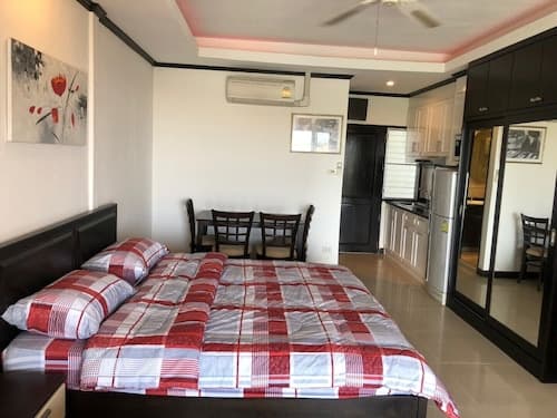 Baan Suan Lalana F4 R423