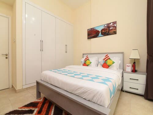 OYO 575 Home Capitol tower 11