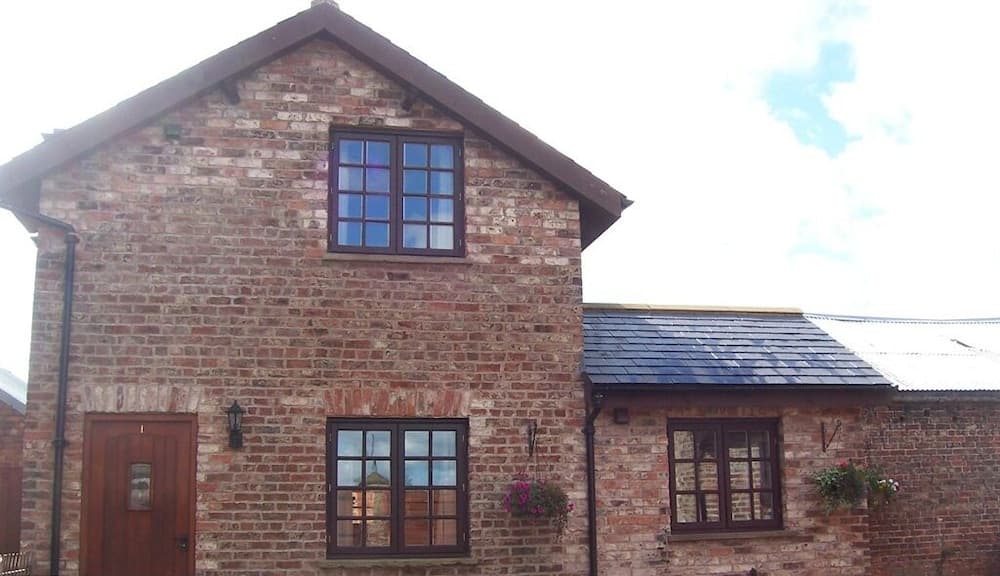 Thompsons Arms Holiday Lets + B & B