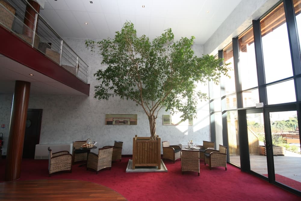 Lobi dinlenme salonu