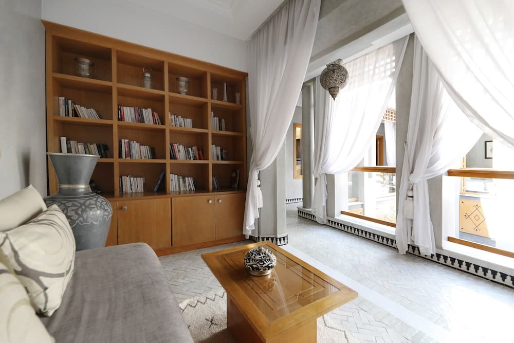 Lobi dinlenme salonu