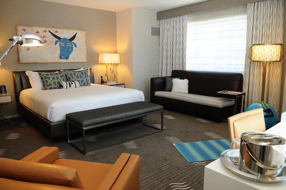 Kimpton Hotel Palomar Phoenix Cityscape by IHG