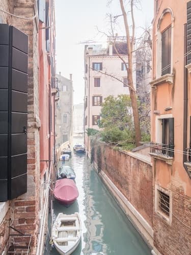 San Polo Canal View Apartments by Wonderful Italy
