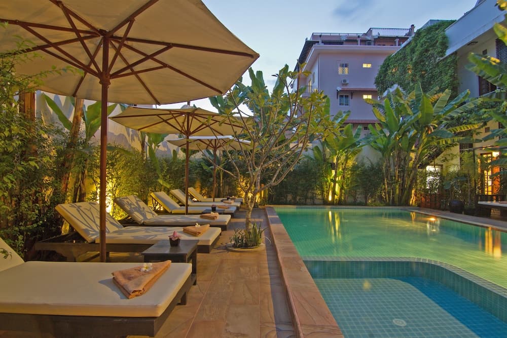 Apsara Centrepole Hotel