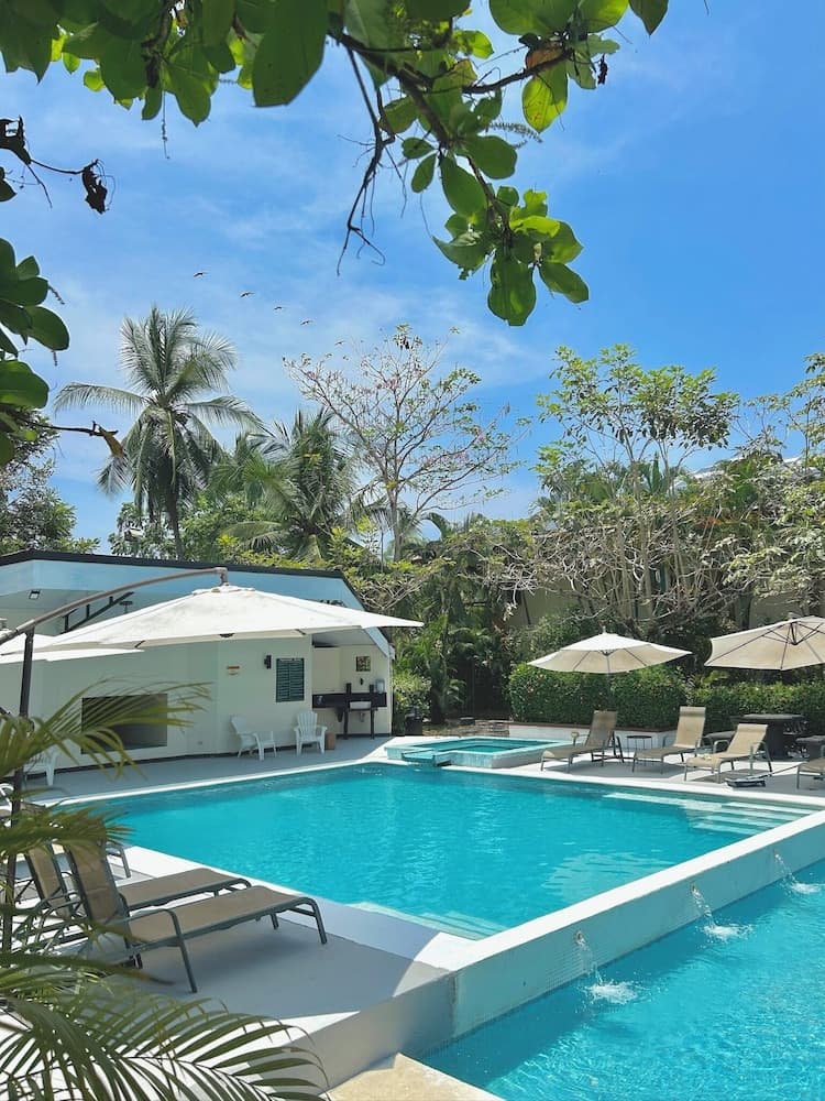 Hotel Cocomar Beachfront Hotel