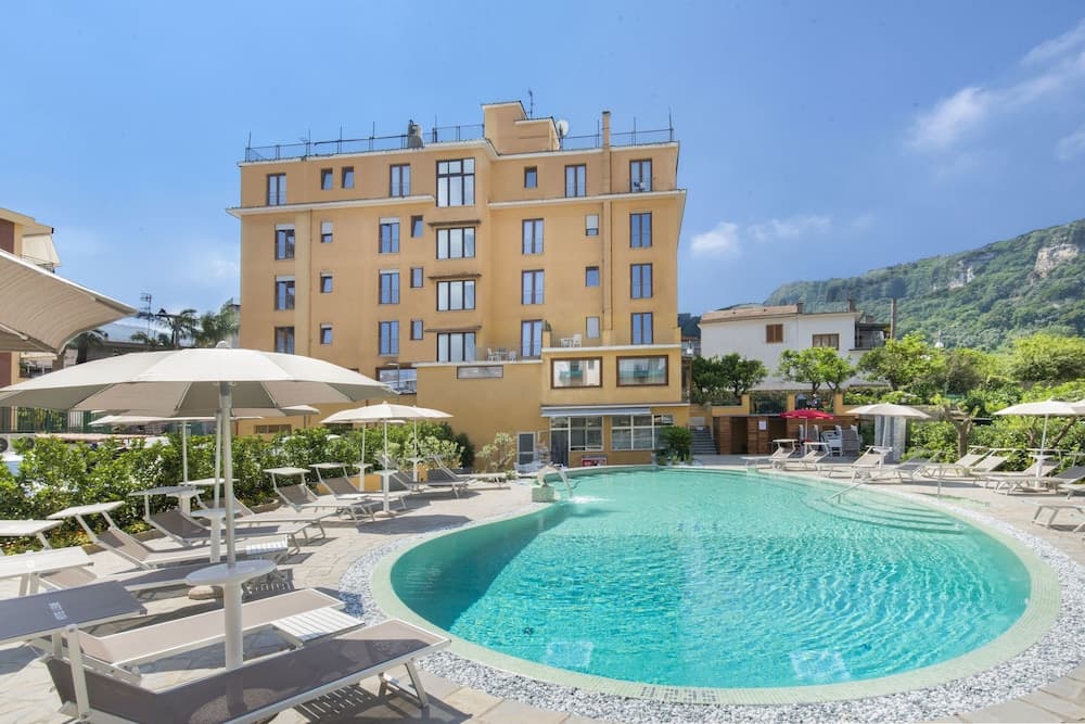 Hotel Leone