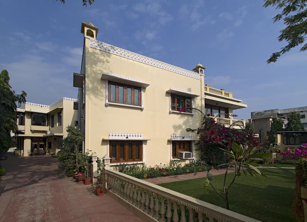 Dera Rawatsar - Heritage Hotel