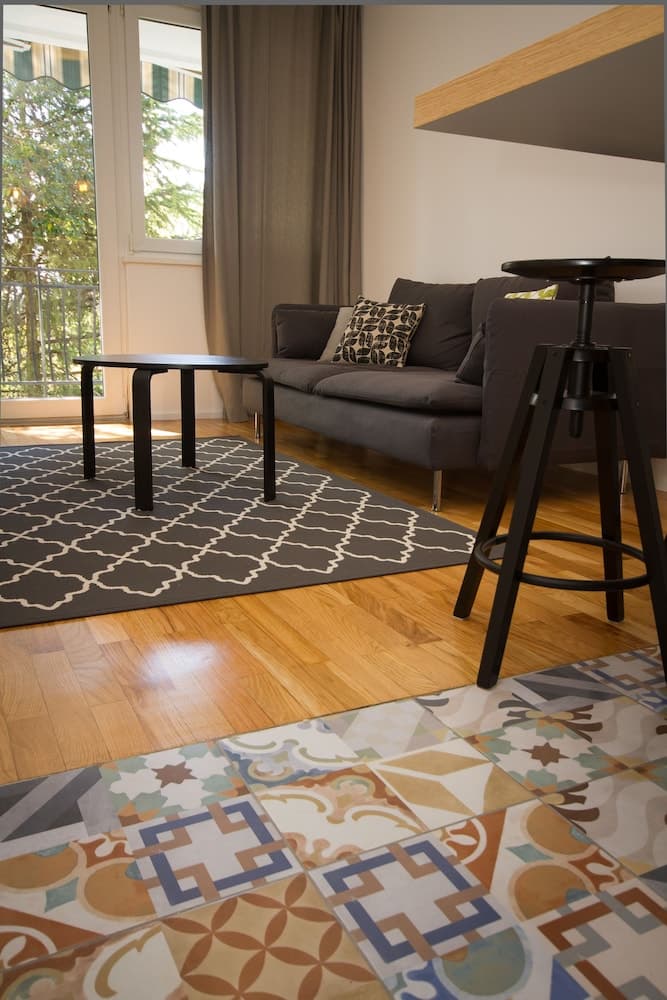 Forgotten Garden Apartments and Rooms