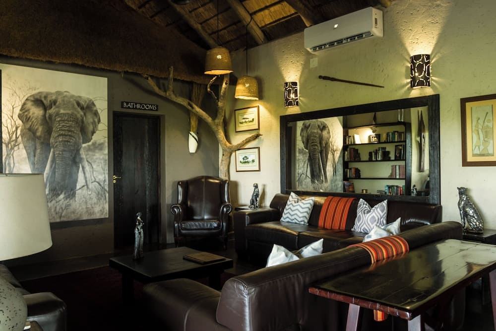 Lobi dinlenme salonu