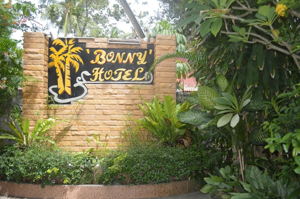 Bonny Hotel