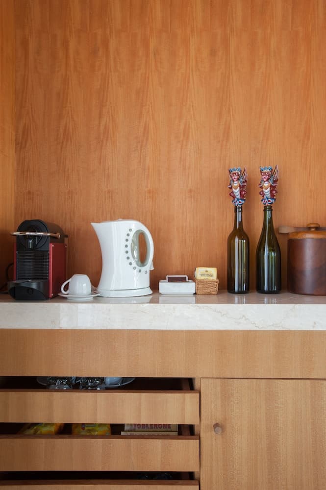 Kahve ve/veya kahve makinesi