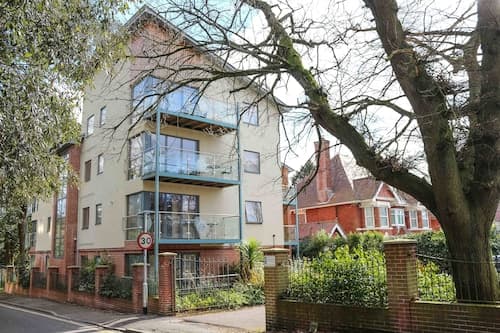 Southampton Serviced Apartment