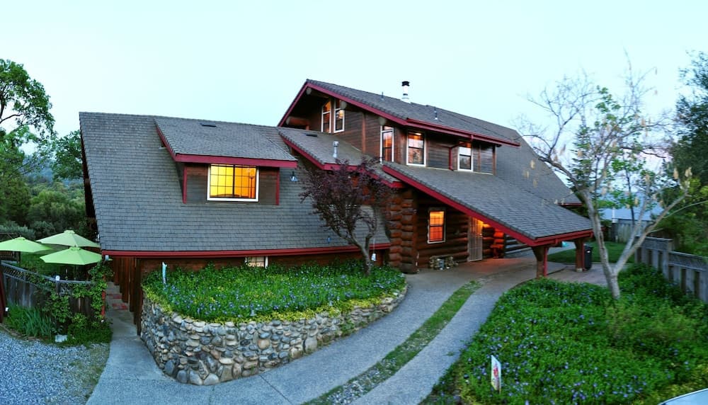 Nature's Inn Bed and Breakfast