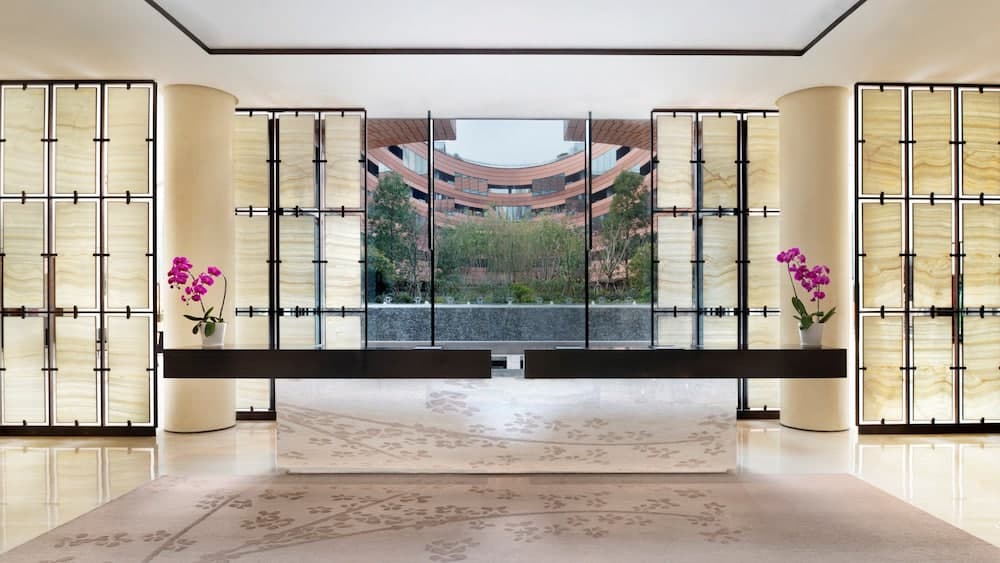 HUALUXE Shanghai Twelve at Hengshan