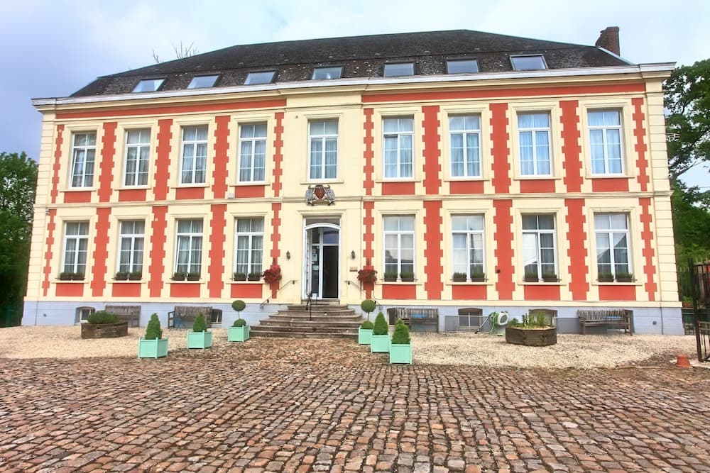 Château de Moulin le Comte