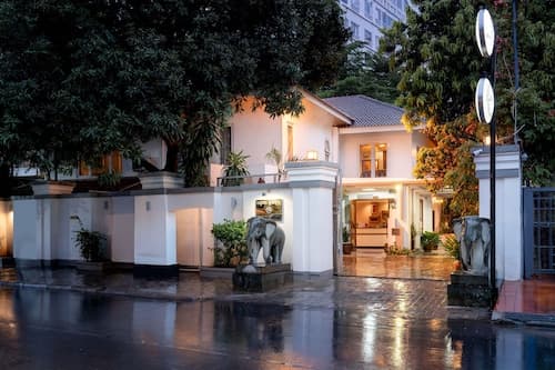Skyline Boutique Hotel