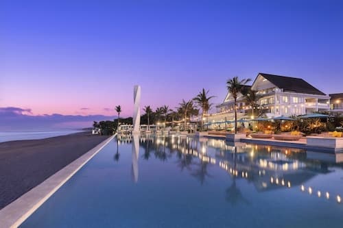 Lv8 Resort Hotel